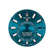 Rolex Sky-Dweller  Oyster, 42 mm, Everose gold