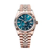 Rolex Sky-Dweller  Oyster, 42 mm, Everose gold