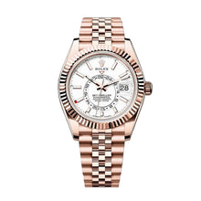 Rolex Sky-Dweller  Oyster, 42 mm, Everose gold watch
